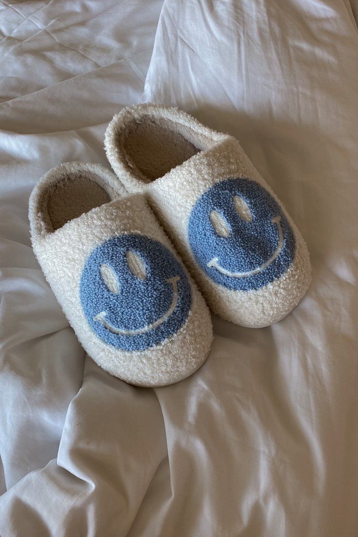 Slippers & Socks