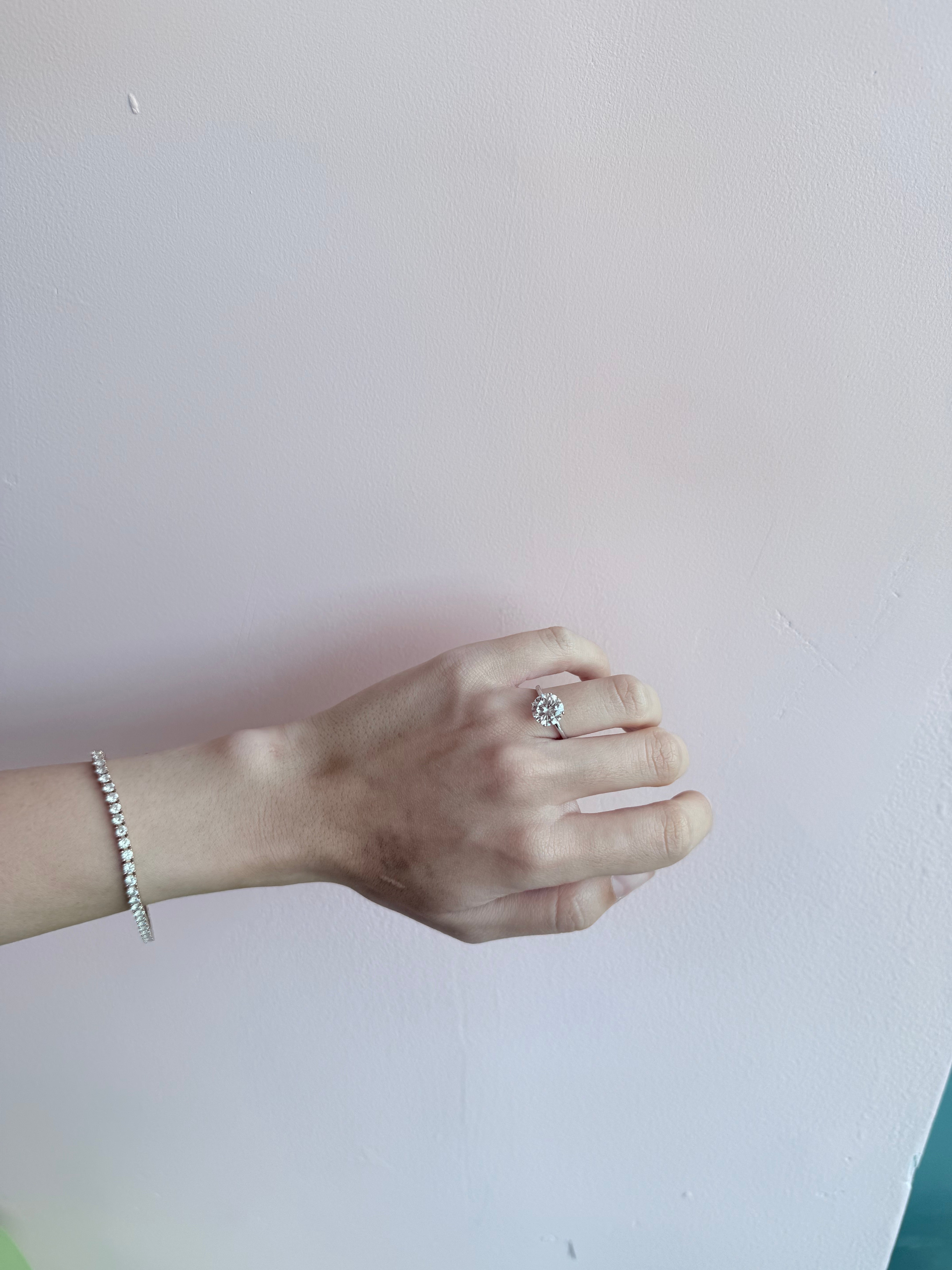 Anillo Dupe Compromiso Circular Grande