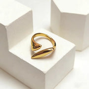 Anillo chapa de oro doble pico